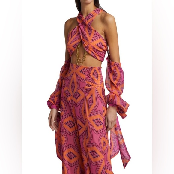 CLAUDE KAMENI statement geometric wrap top with detachable sleeves and chain - Picture 2 of 4